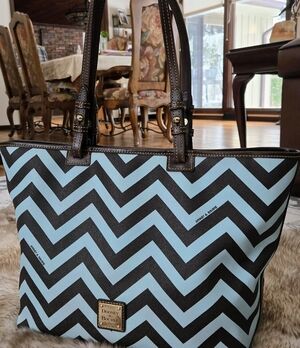 Chevron Pattern Tote Bag with Red Interior